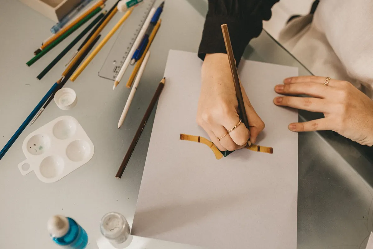 How to Draw Hands: A Beginner's Method Using Simple Shapes